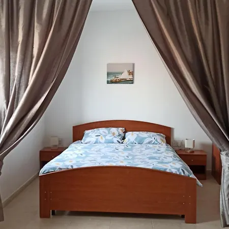 Sw2 - Cosy In * Xgħajra
