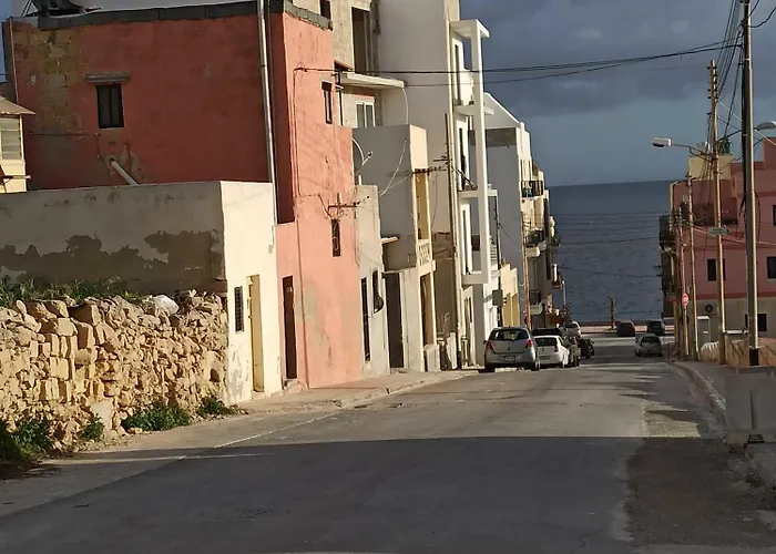 Sw2 - Cosy In Xghajra